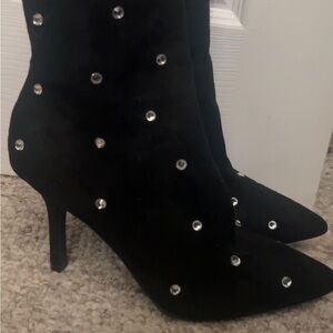 Elegant Black Studded Women's Boots